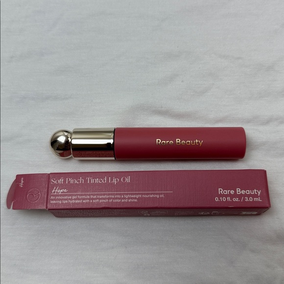 Rare Beauty Soft Pinch Tinted Lip Oil In Hope - Picture 2 of 6